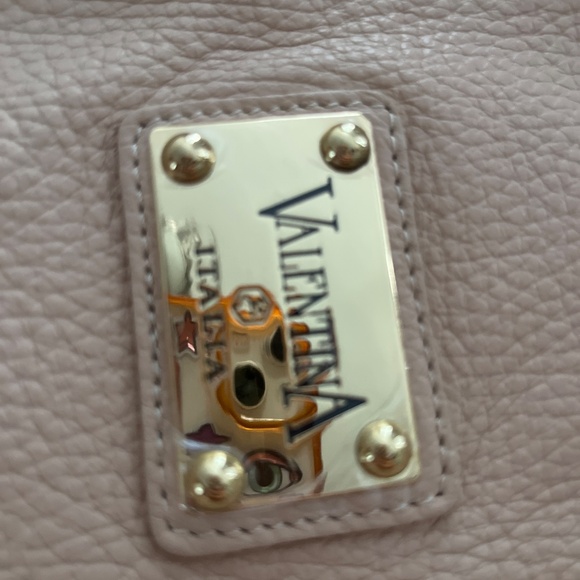 Valentina Italia - Picture 4 of 5